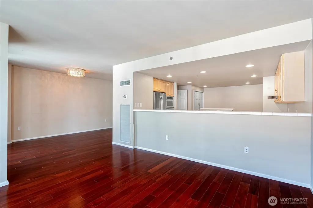 177 107th Avenue NE Bellevue WA 98004