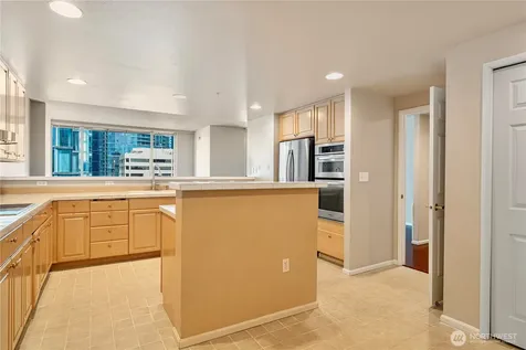 177 107th Avenue NE Bellevue WA 98004