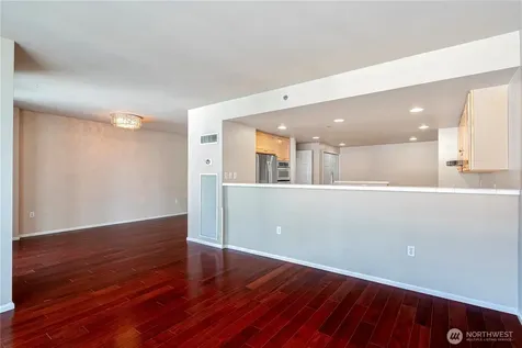 177 107th Avenue NE Bellevue WA 98004