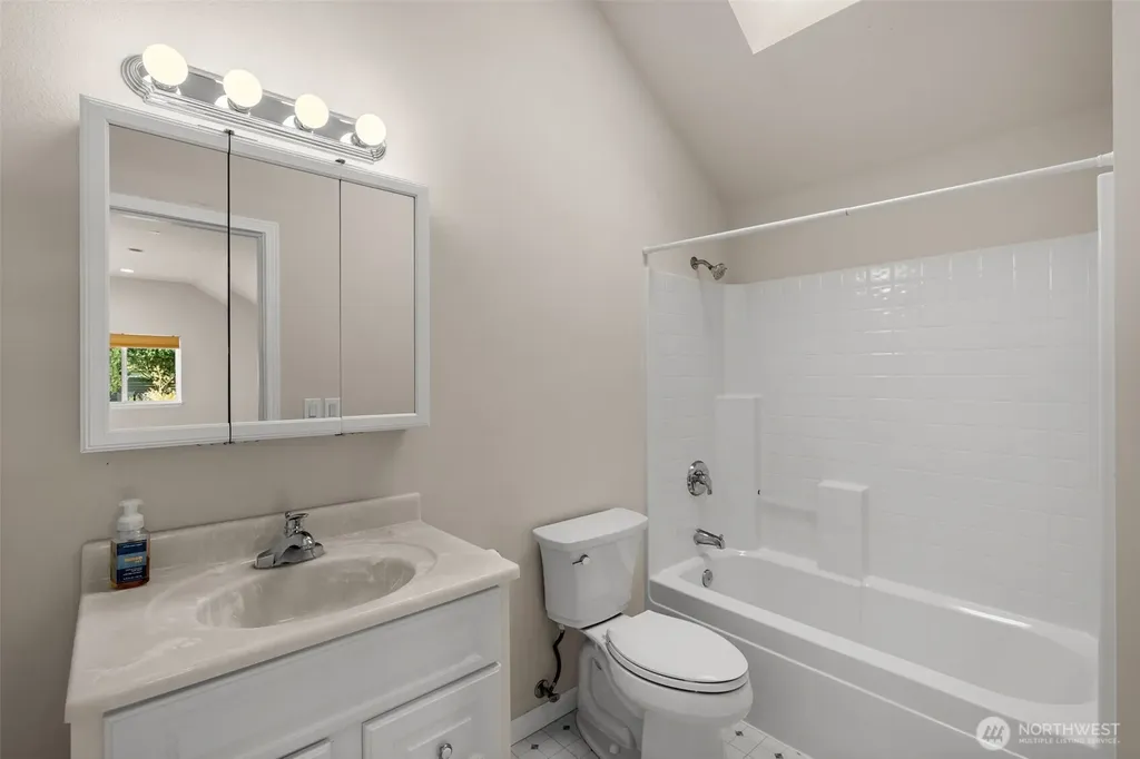 4301 102nd Avenue E Edgewood WA 98371