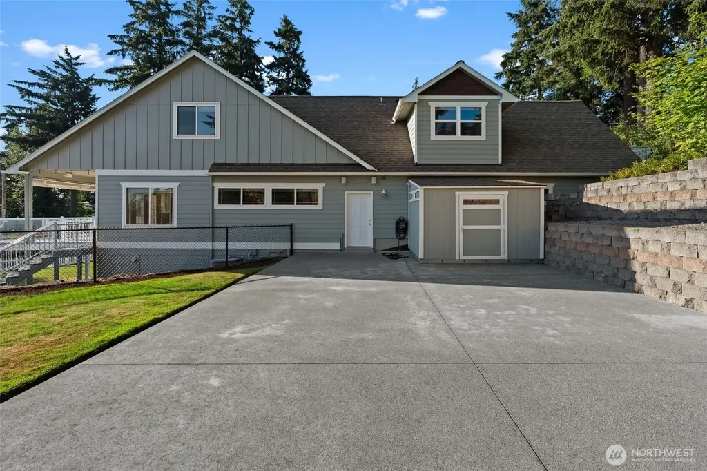 4301 102nd Avenue E Edgewood WA 98371