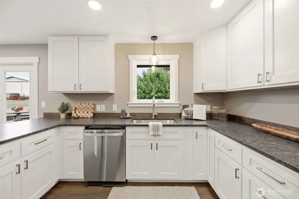 22299 Cully Road Sedro Woolley WA 98284