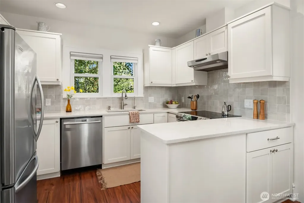 1607 34th Street Seattle WA 98122