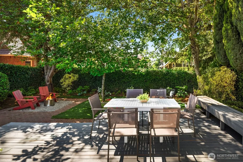 1607 34th Street Seattle WA 98122