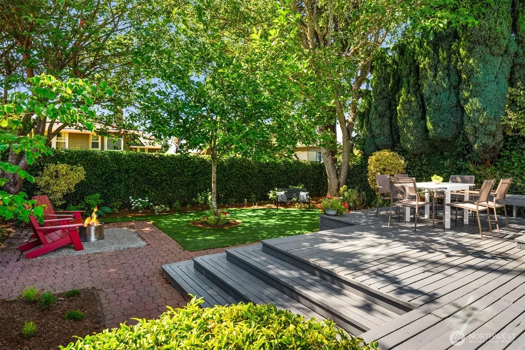 1607 34th Street Seattle WA 98122