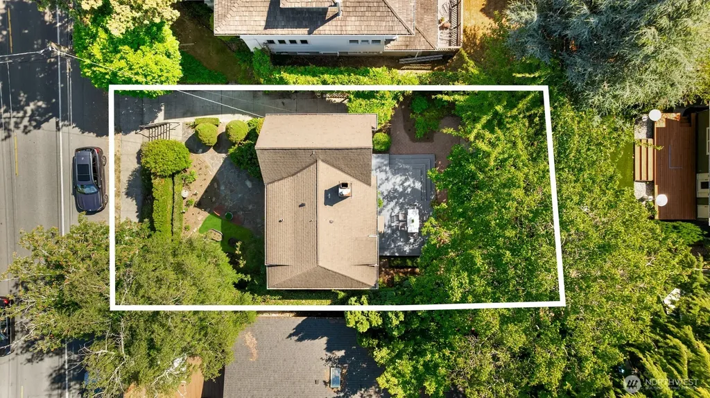 1607 34th Street Seattle WA 98122