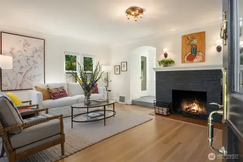 1607 34th Street Seattle WA 98122