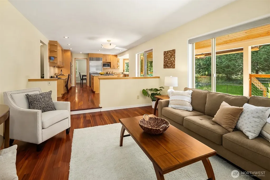 6731 244th Place NE Redmond WA 98053
