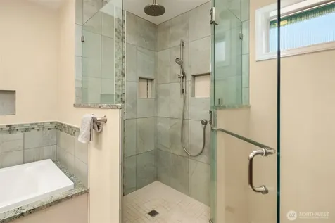 6731 244th Place NE Redmond WA 98053