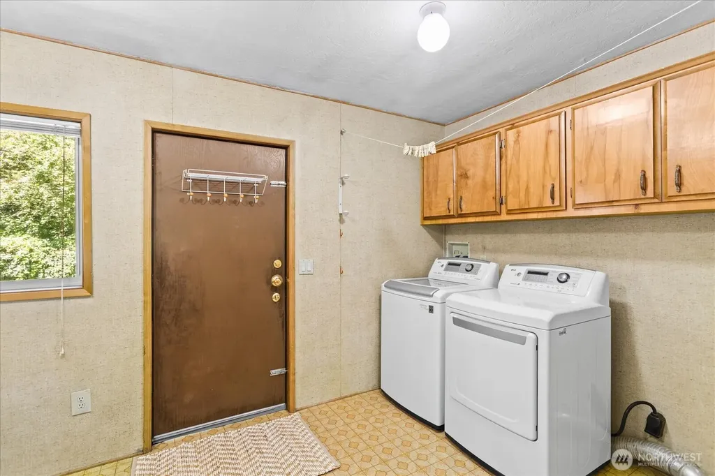 24220 127th Avenue SE Snohomish WA 98296