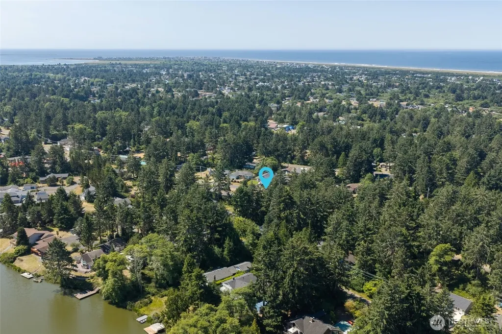 422 Mud Hen Loop SE Ocean Shores WA 98569