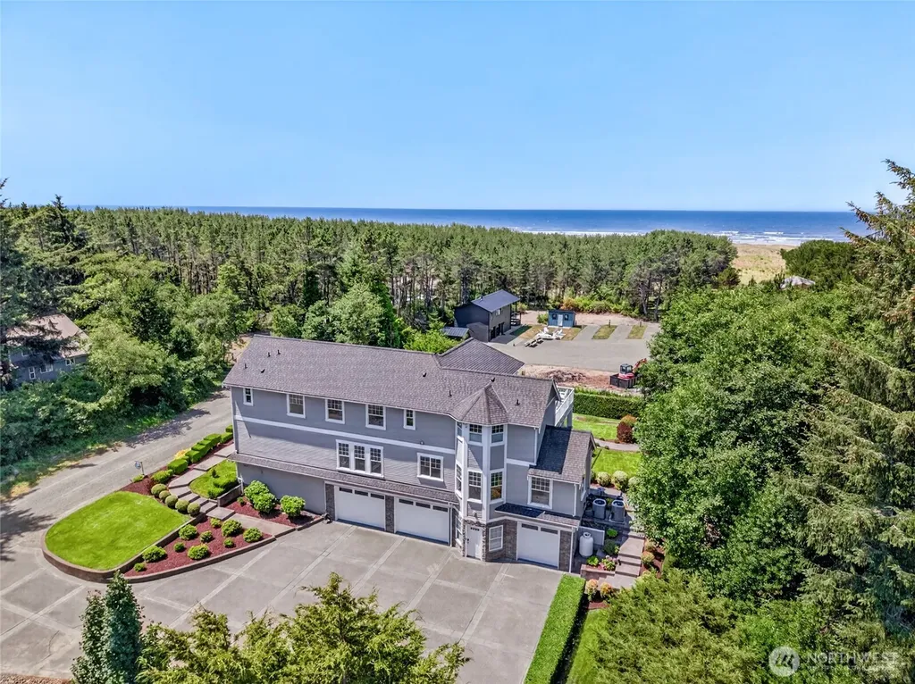 22225 Pacific Way Ocean Park WA 98640