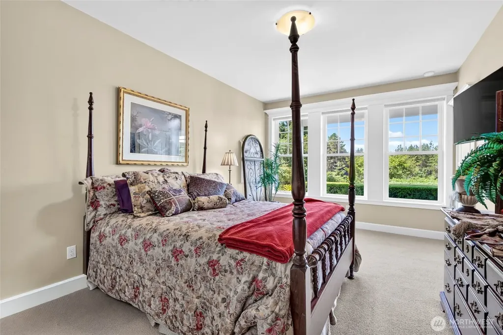 22225 Pacific Way Ocean Park WA 98640
