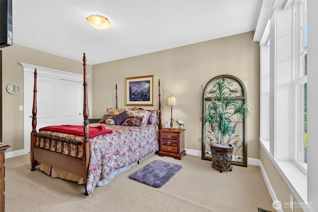22225 Pacific Way Ocean Park WA 98640