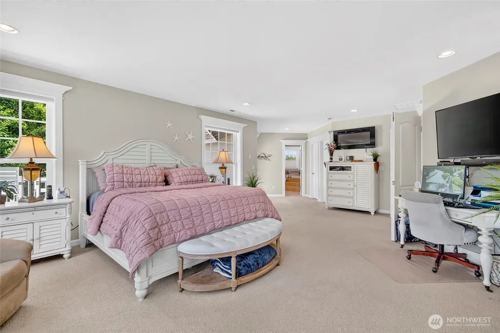 22225 Pacific Way Ocean Park WA 98640