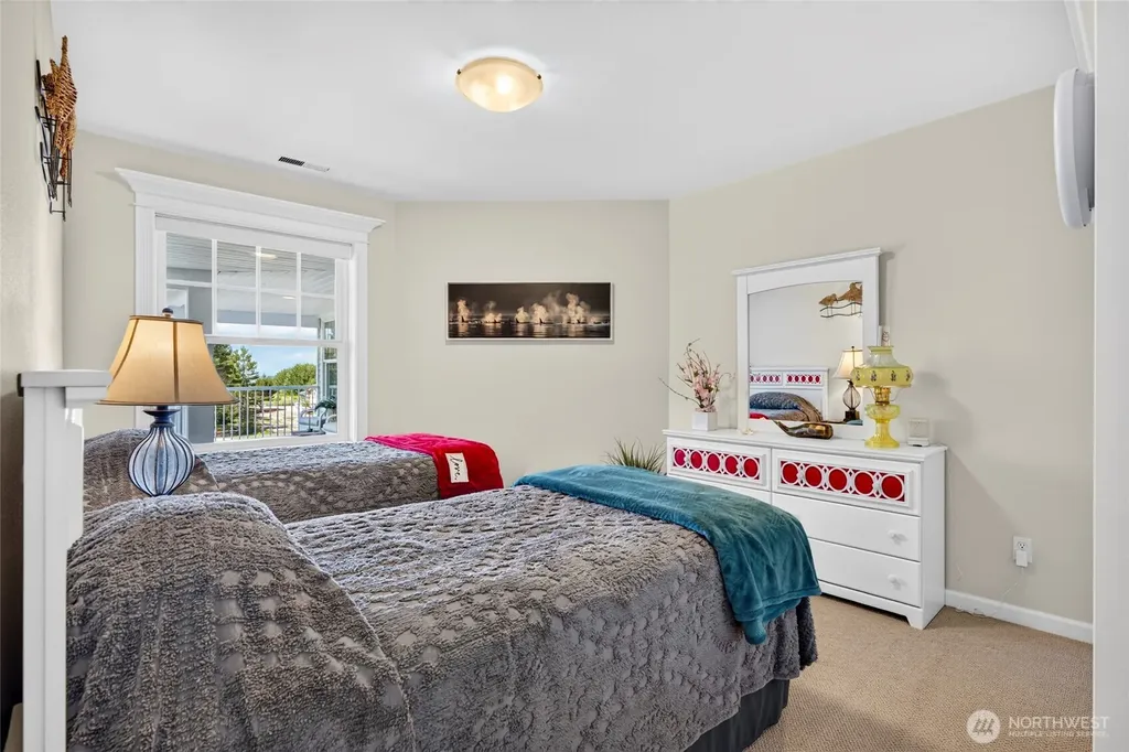 22225 Pacific Way Ocean Park WA 98640