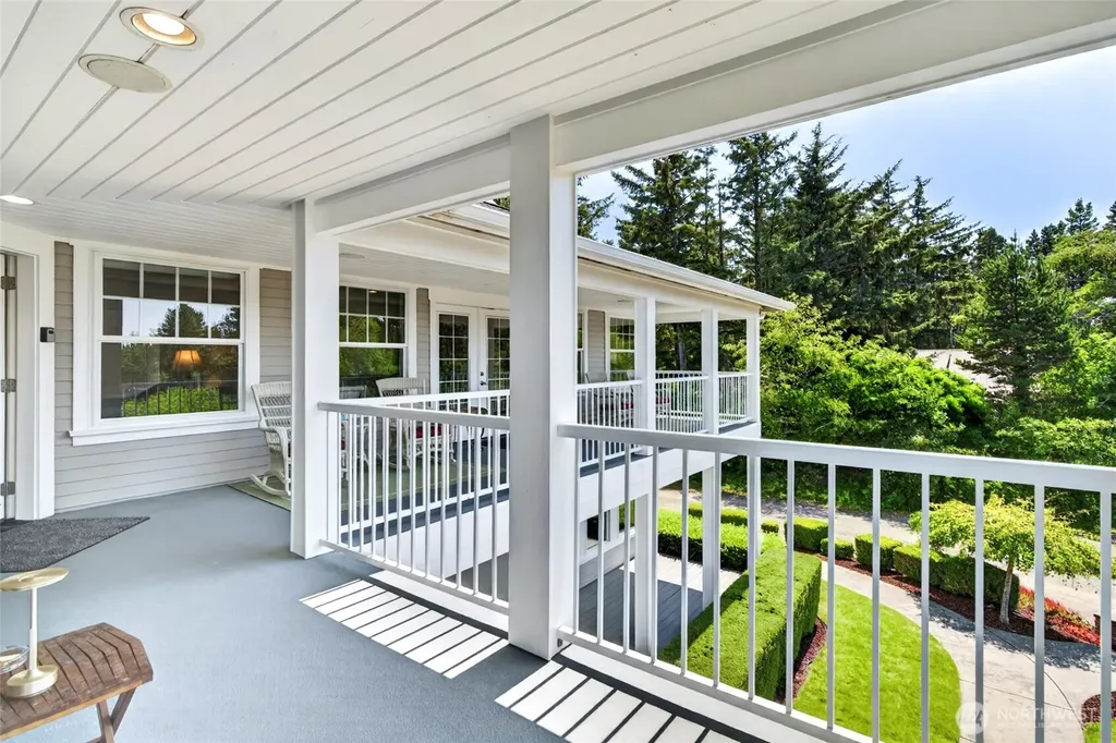 22225 Pacific Way Ocean Park WA 98640