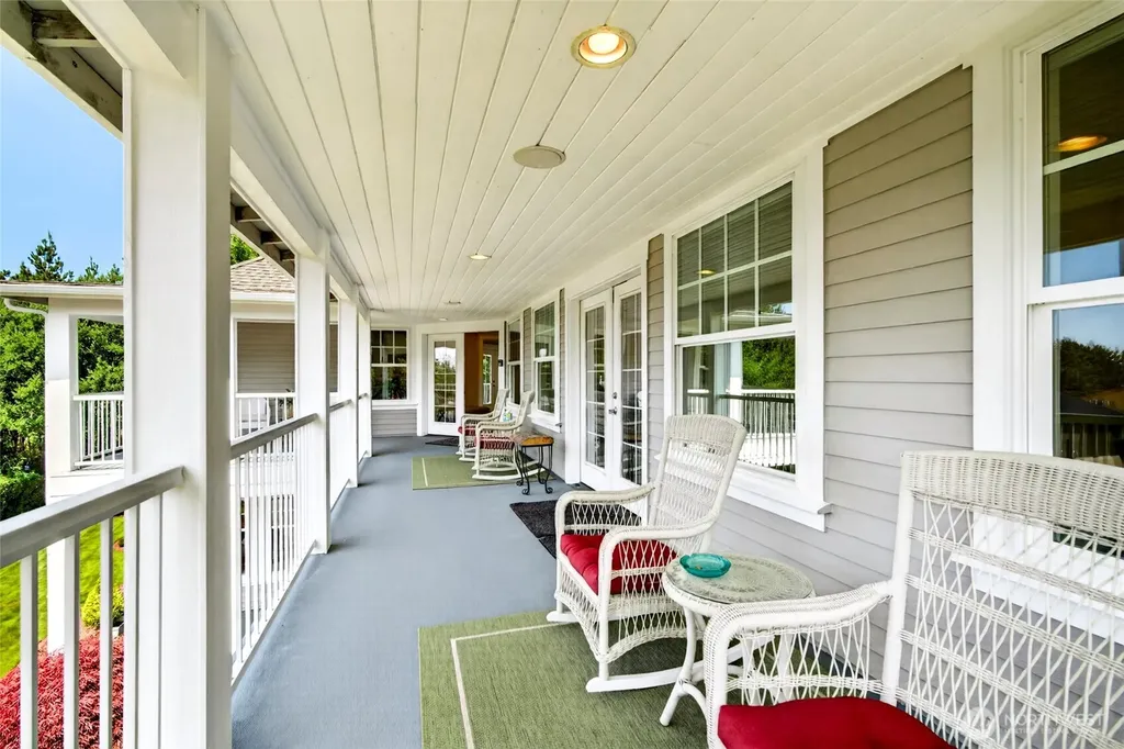 22225 Pacific Way Ocean Park WA 98640