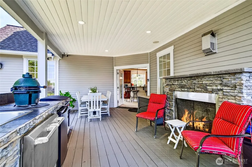 22225 Pacific Way Ocean Park WA 98640