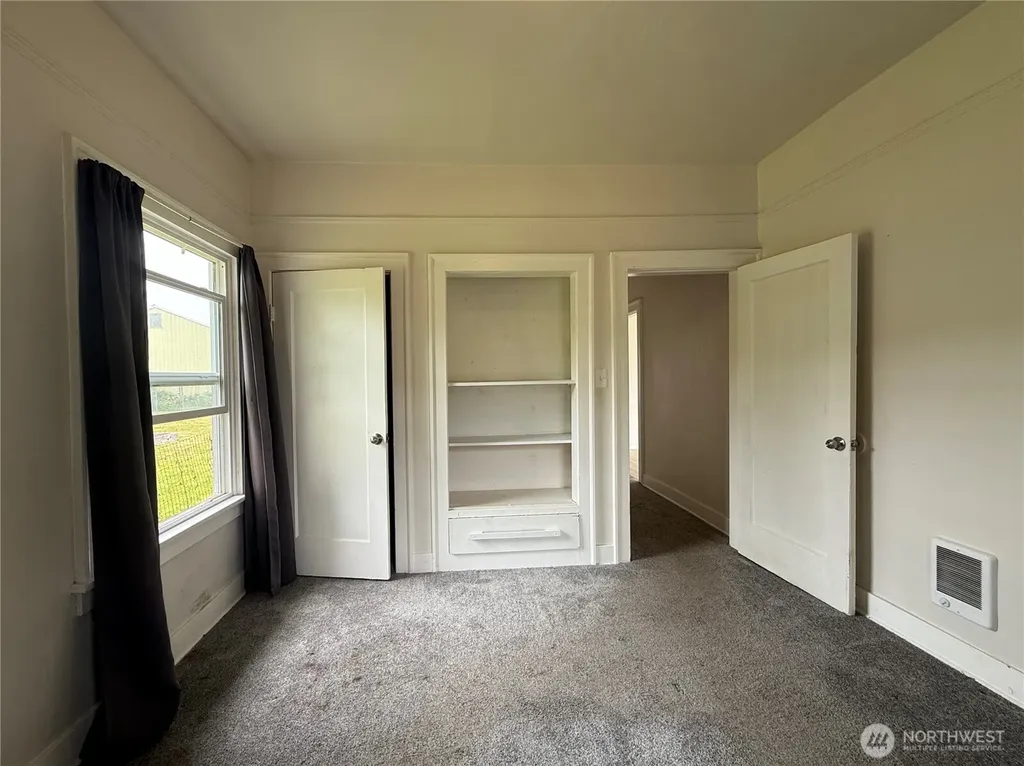 519 28th Street Hoquiam WA 98550