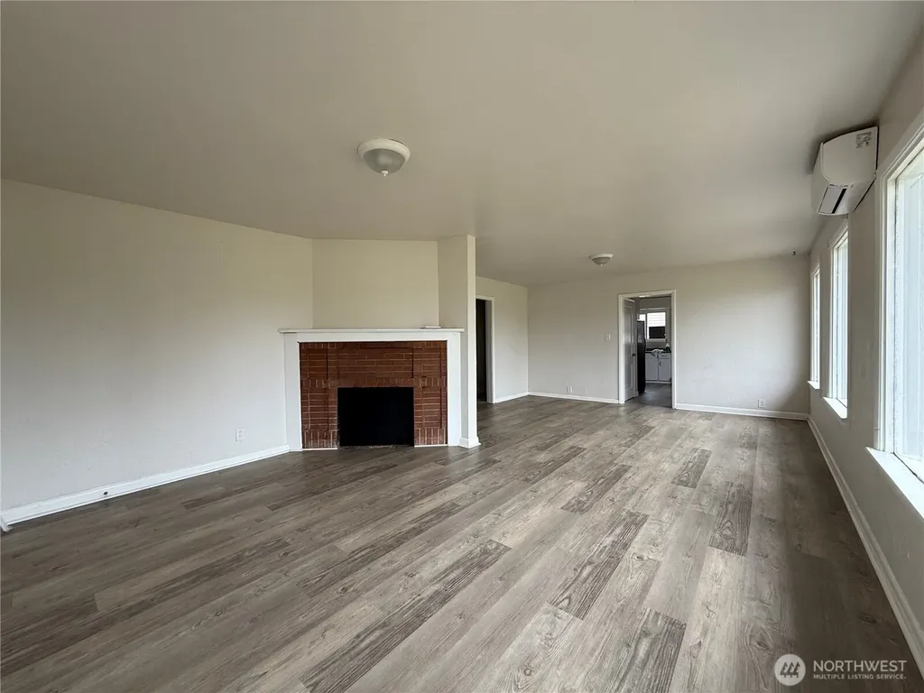 519 28th Street Hoquiam WA 98550