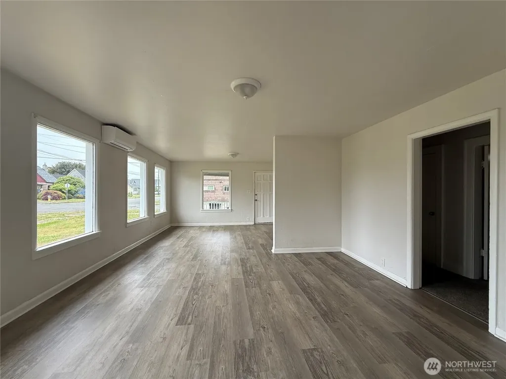 519 28th Street Hoquiam WA 98550