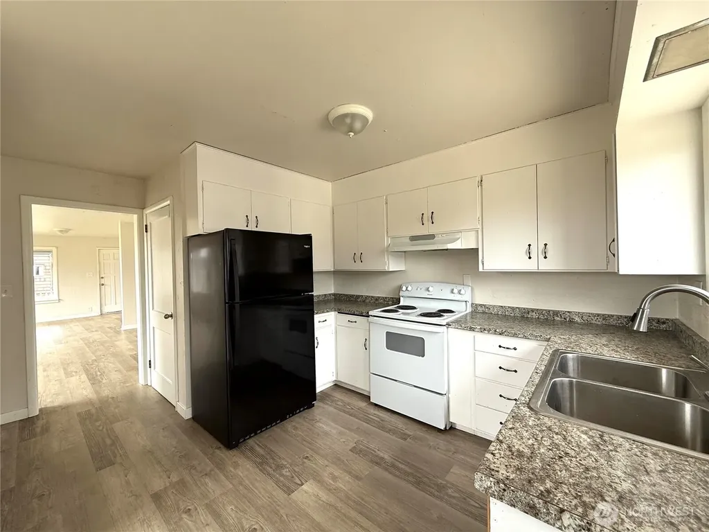 519 28th Street Hoquiam WA 98550