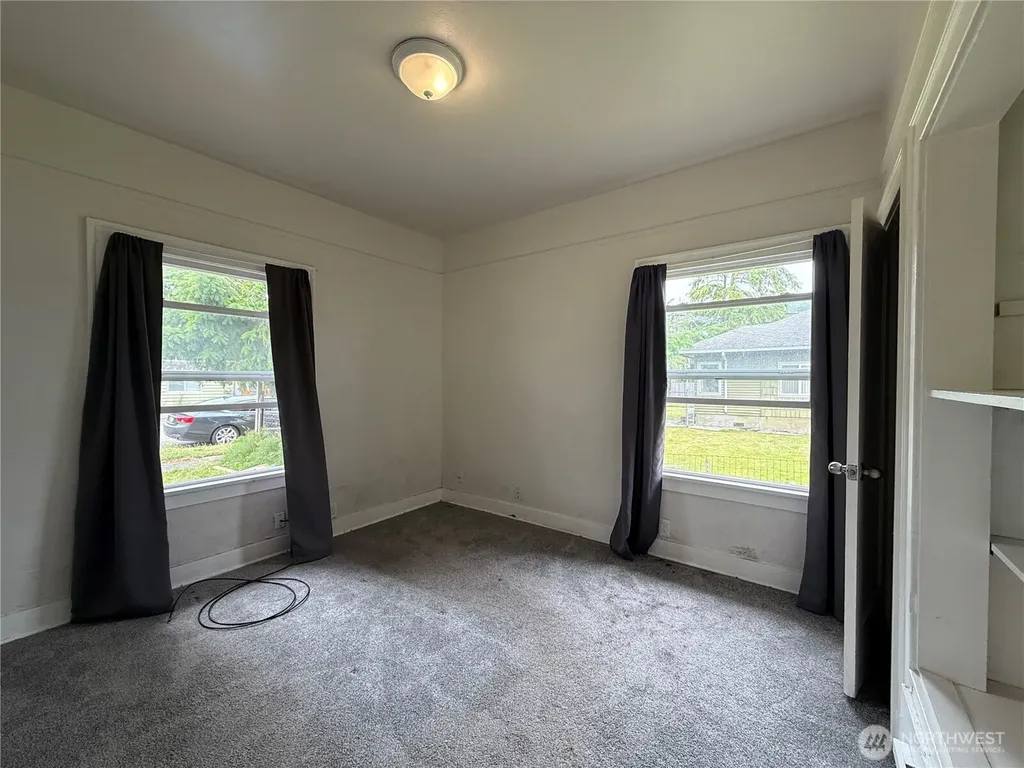 519 28th Street Hoquiam WA 98550