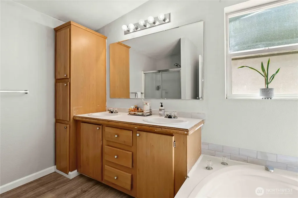 3499 SE Bear Tree Lane Port Orchard WA 98367