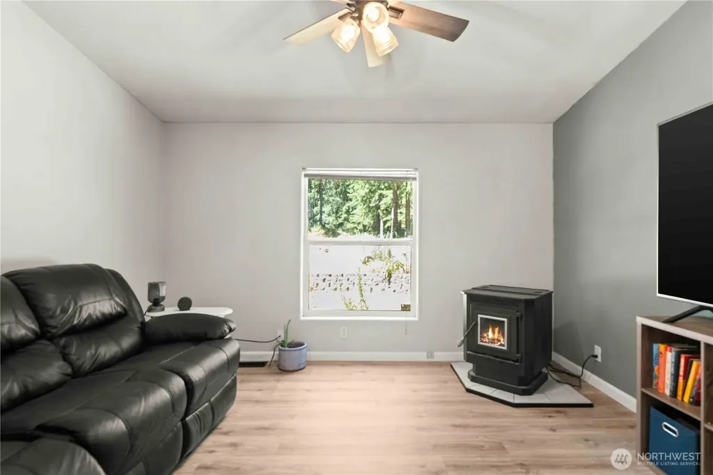 3499 SE Bear Tree Lane Port Orchard WA 98367