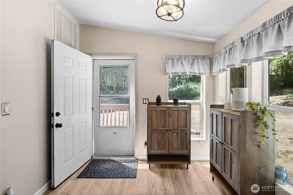 3499 SE Bear Tree Lane Port Orchard WA 98367