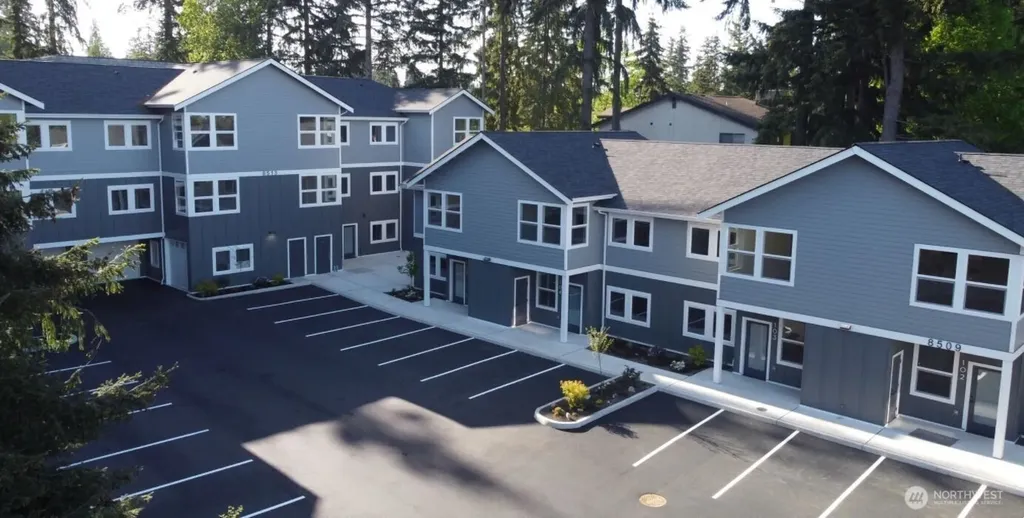 8509 244th Street SW Edmonds WA 98026