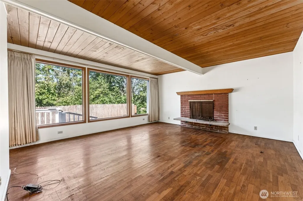 6727 21st Avenue SW Seattle WA 98106