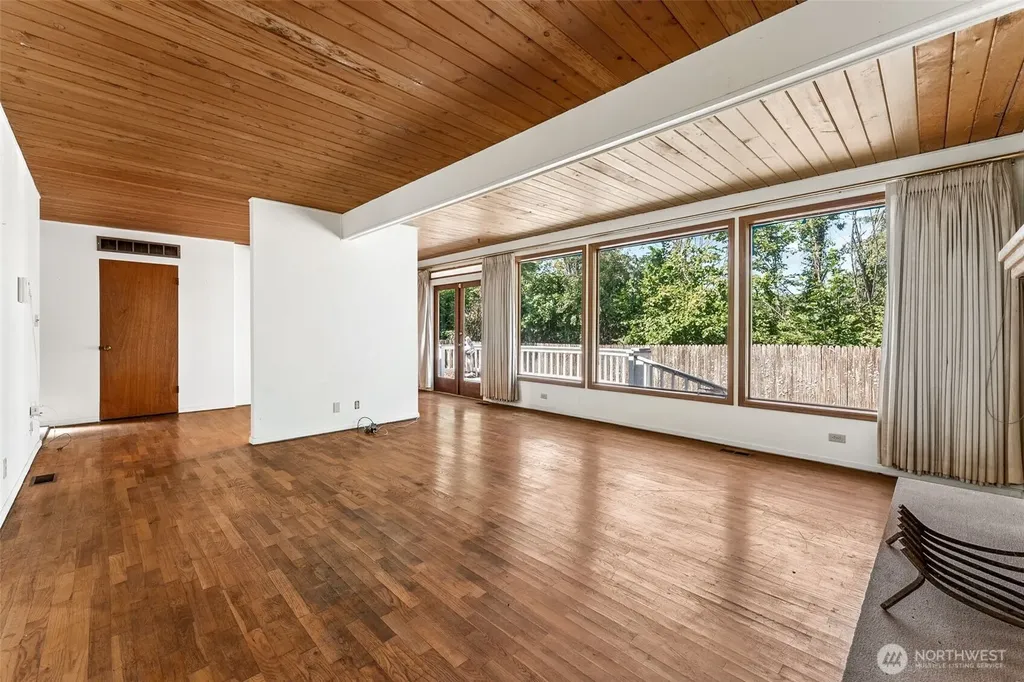 6727 21st Avenue SW Seattle WA 98106