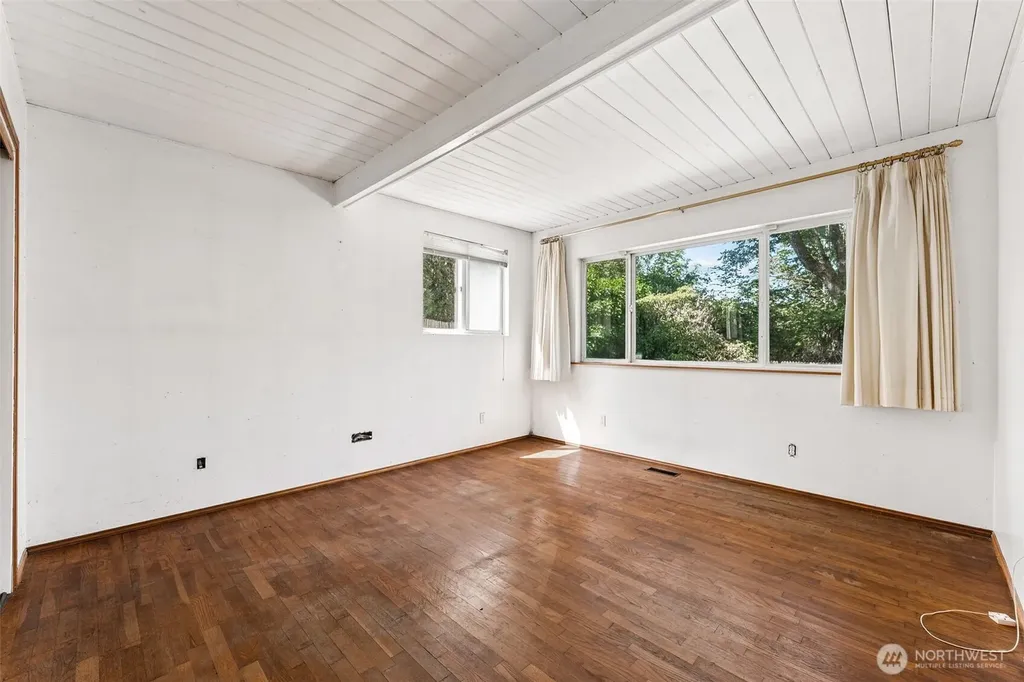 6727 21st Avenue SW Seattle WA 98106