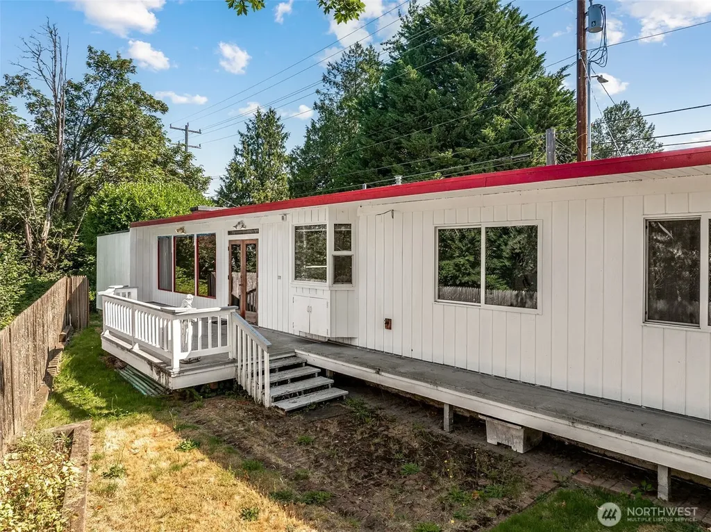 6727 21st Avenue SW Seattle WA 98106