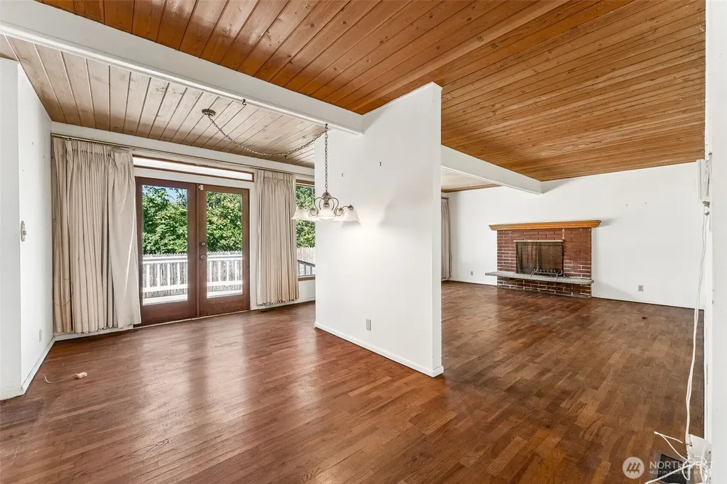 6727 21st Avenue SW Seattle WA 98106