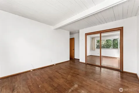 6727 21st Avenue SW Seattle WA 98106