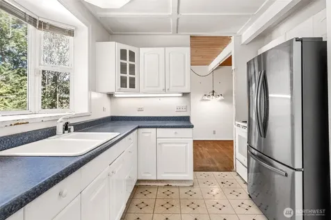 6727 21st Avenue SW Seattle WA 98106