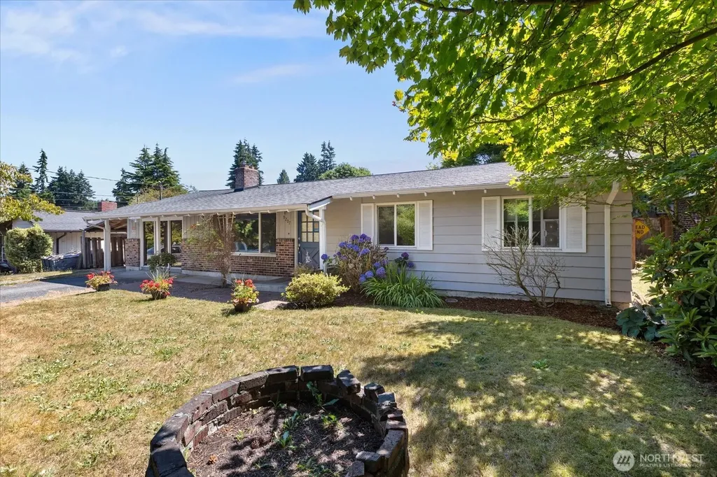 9207 Meadow Way Everett WA 98208