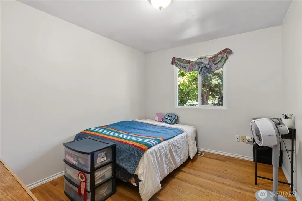 9207 Meadow Way Everett WA 98208