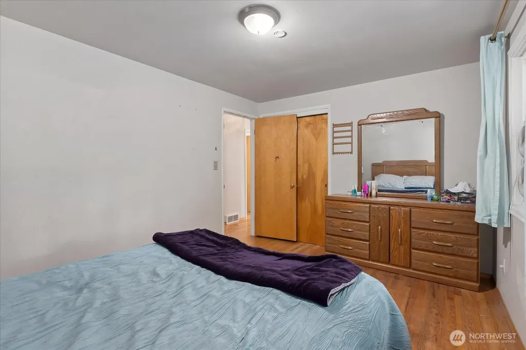 9207 Meadow Way Everett WA 98208