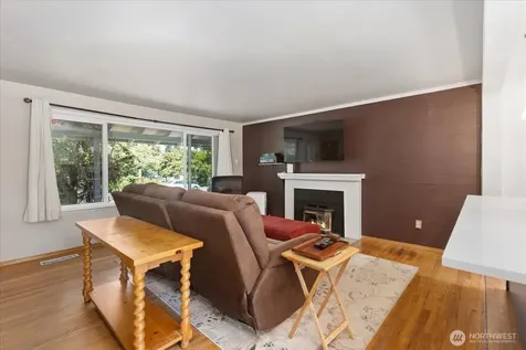 9207 Meadow Way Everett WA 98208