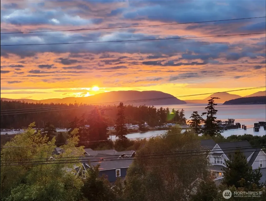 1505 Harbor View Court Anacortes WA 98221