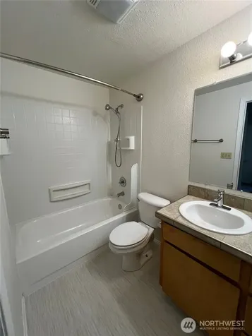 12429 1st Avenue W Everett WA 98204
