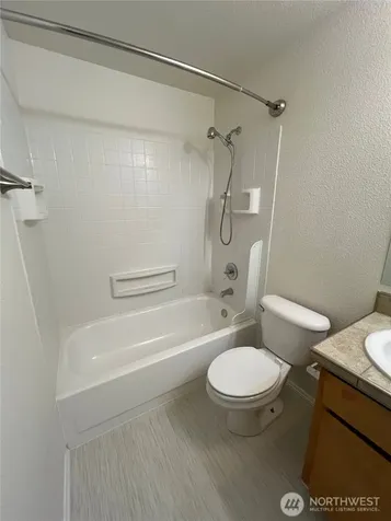 12429 1st Avenue W Everett WA 98204