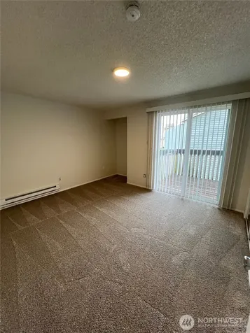 12429 1st Avenue W Everett WA 98204