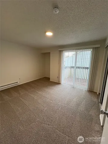 12429 1st Avenue W Everett WA 98204