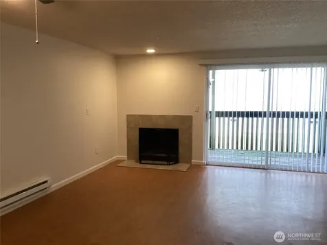 12429 1st Avenue W Everett WA 98204