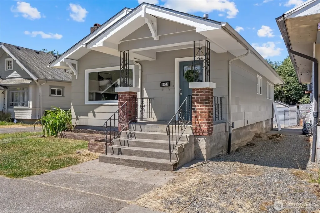 3838 S G Street Tacoma WA 98418